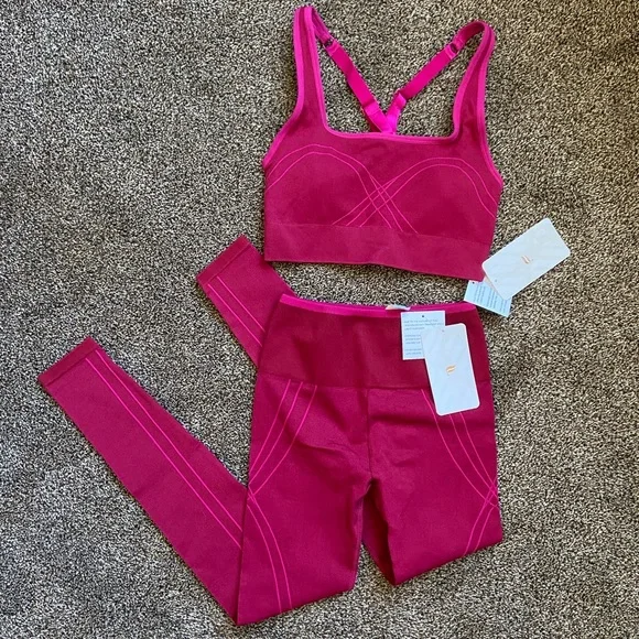 NWT SET! Fabletics Adele Corsetry Seamless Sports Bra & Legging Brick/Hot Pink - Picture 2 of 4